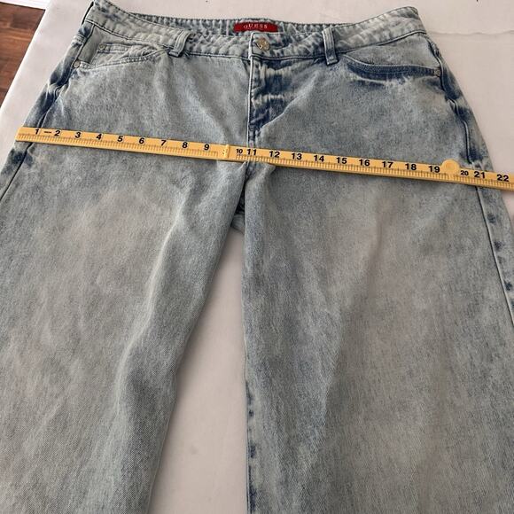 Guess Wide Leg Ecco 31" x 32" Acid wash look light Denim Mid rise 10". - Picture 8 of 10